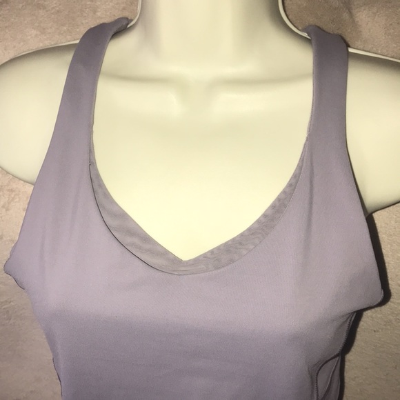 Lululemon purple tank top size 8 mesh lined accents built in bra criss cross - Picture 2 of 8